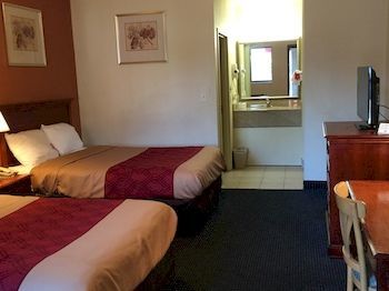 Econo Lodge Norwalk Ngoại thất bức ảnh