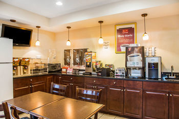 Econo Lodge Norwalk Ngoại thất bức ảnh