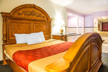 Econo Lodge Norwalk Ngoại thất bức ảnh